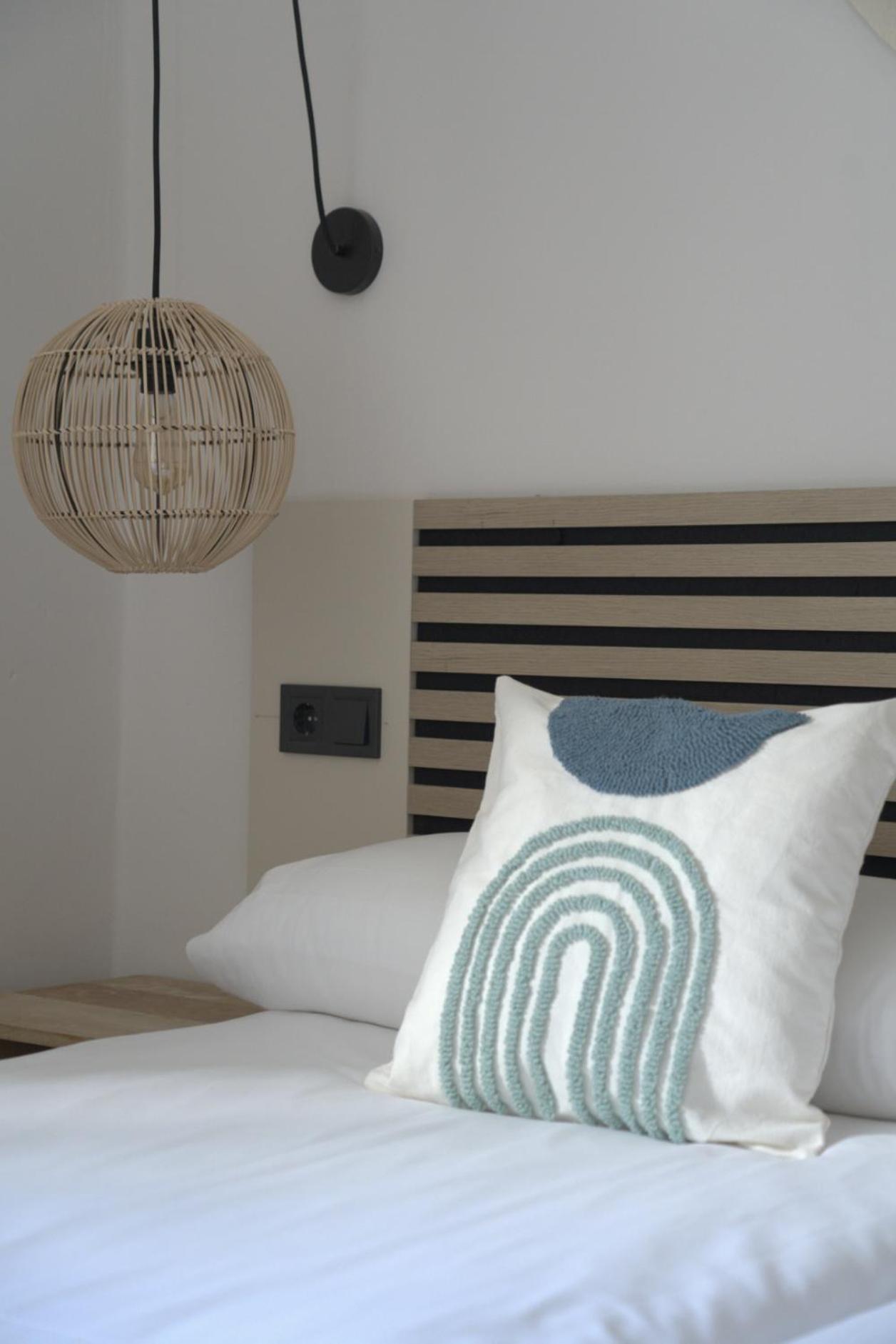 Apartamentos Ses Veles Cala Llonga  Ngoại thất bức ảnh